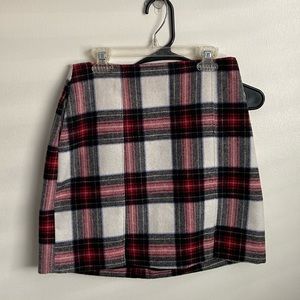 Plaid Hollister skirt with slits